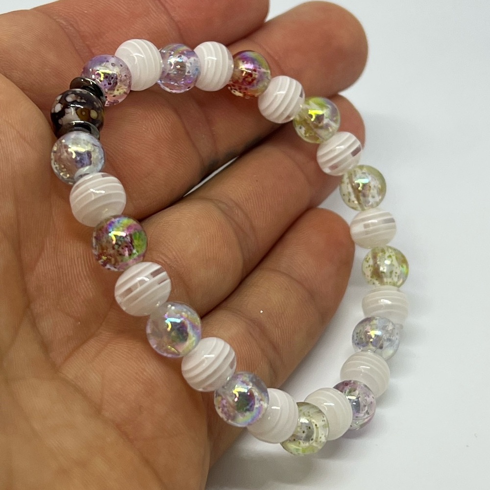 Beaded Bracelet - 0009 - Picture 2 of 2